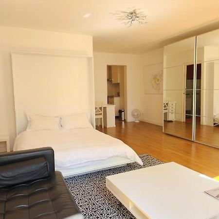 Appartamento Rue Francois Miron Parigi Esterno foto