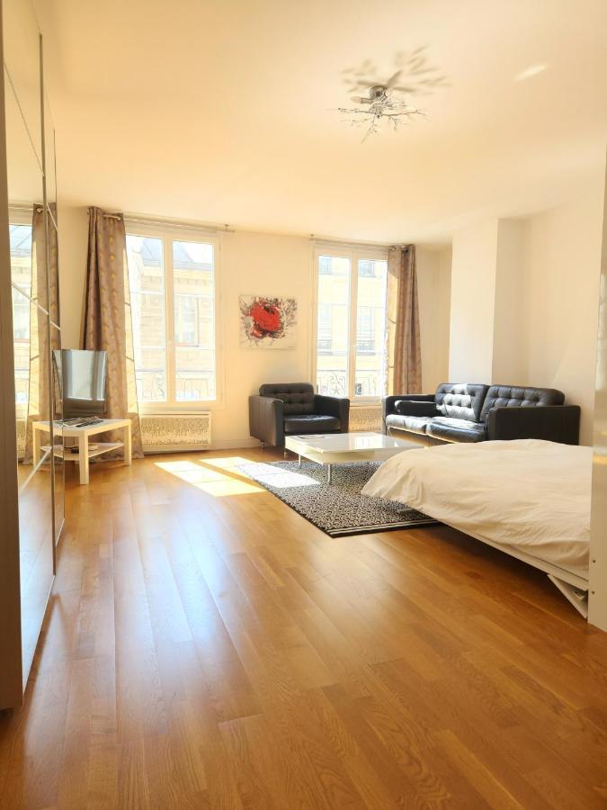 Appartamento Rue Francois Miron Parigi Esterno foto